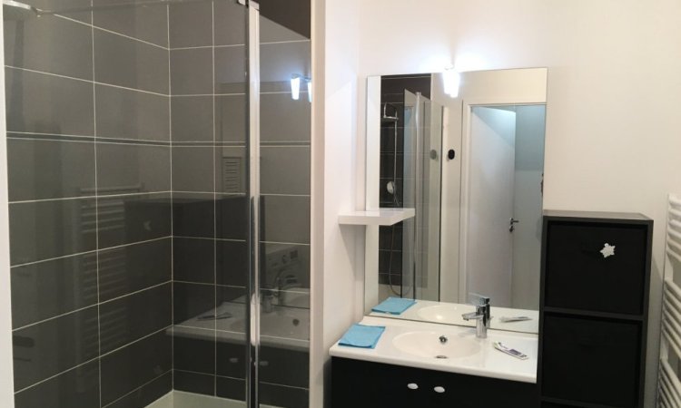 Vente d'un appartement rez de chaussée avec terrasse et jardin à Sainte Maxime